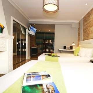 Chesterfield & Hotel Miami Beach