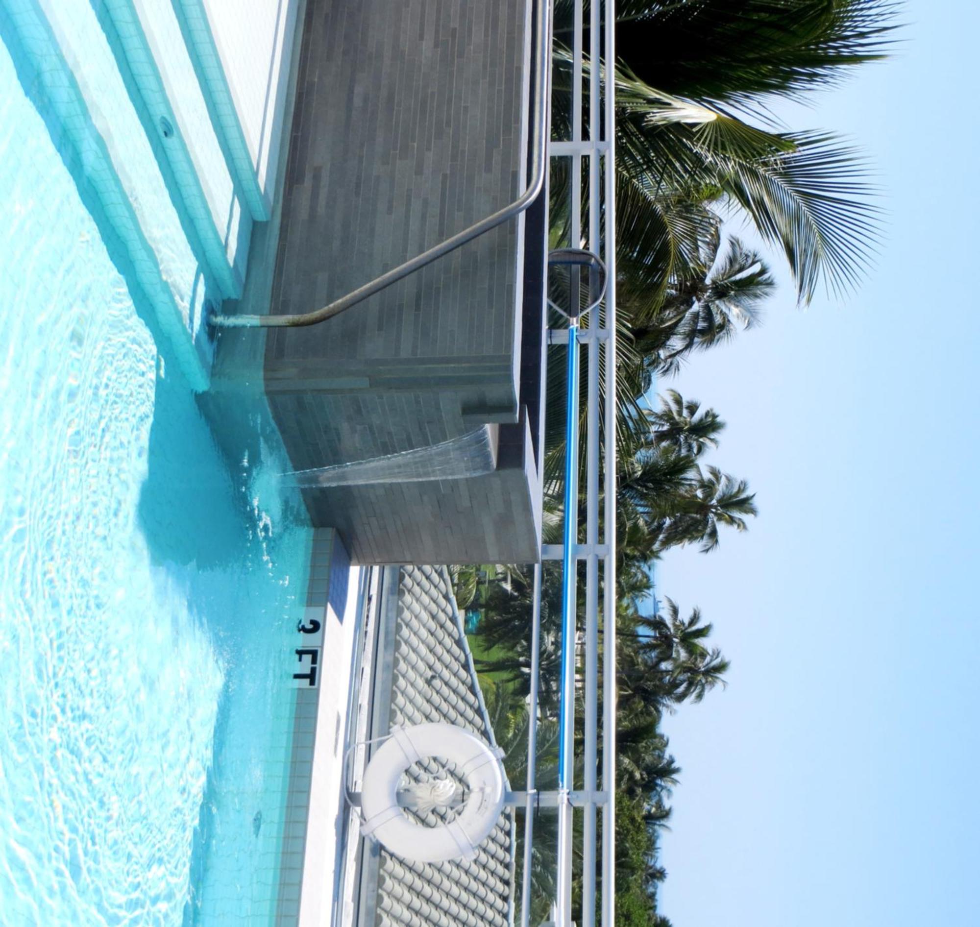 Hotel Leslie Ocean Drive 4*