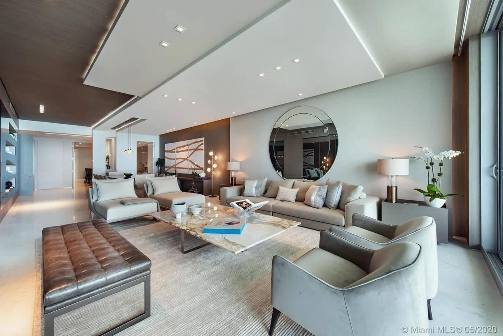 Apartment Elegant 4-bdr Oceanfront With Skyline Views