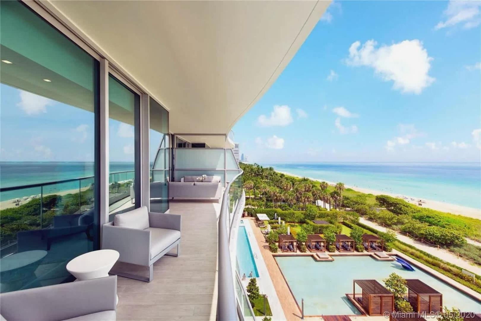 Elegant 4-bdr Oceanfront With Skyline Views