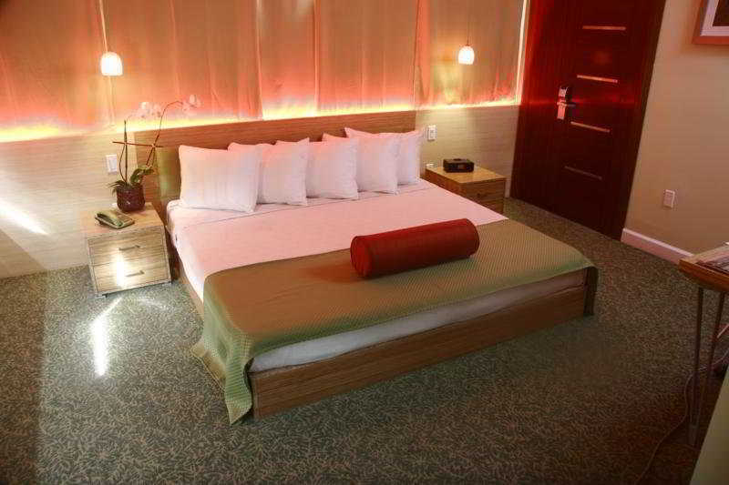 Hotel Clifton South Beach