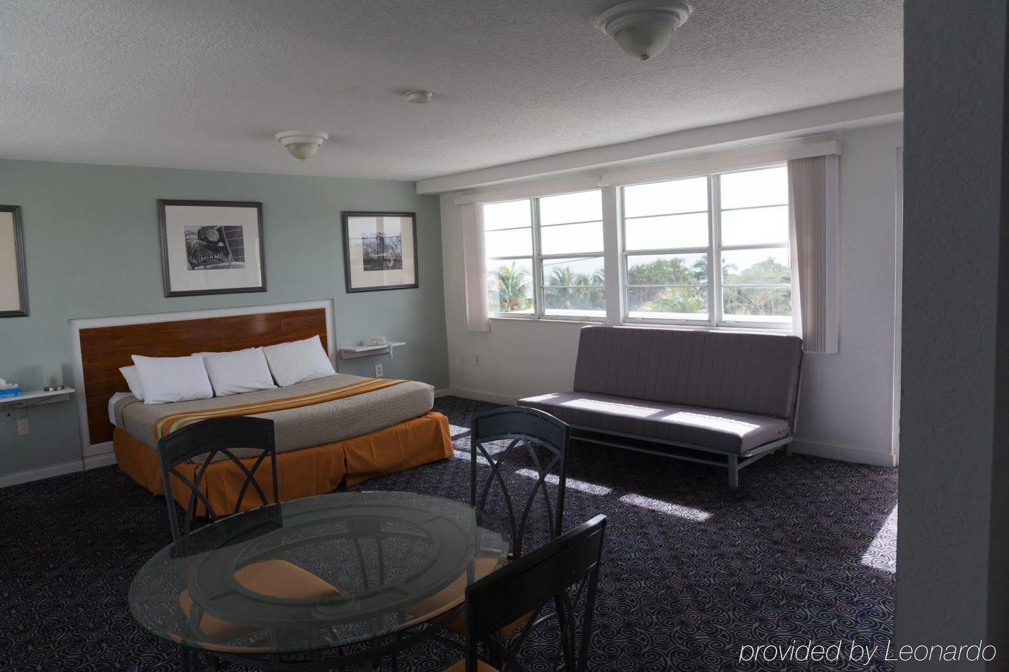 Ocean Surf Hotel 2*