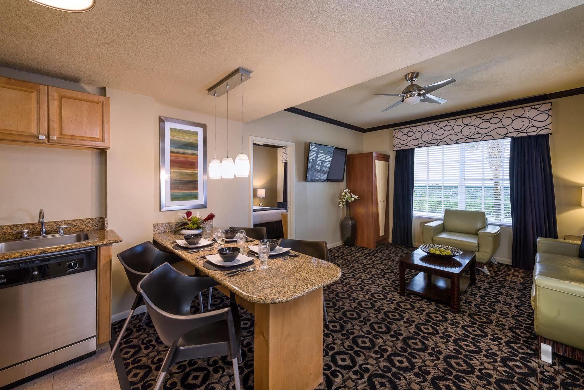 Westgate South Oceanfront Resort 4*