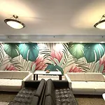 Collins Hotel