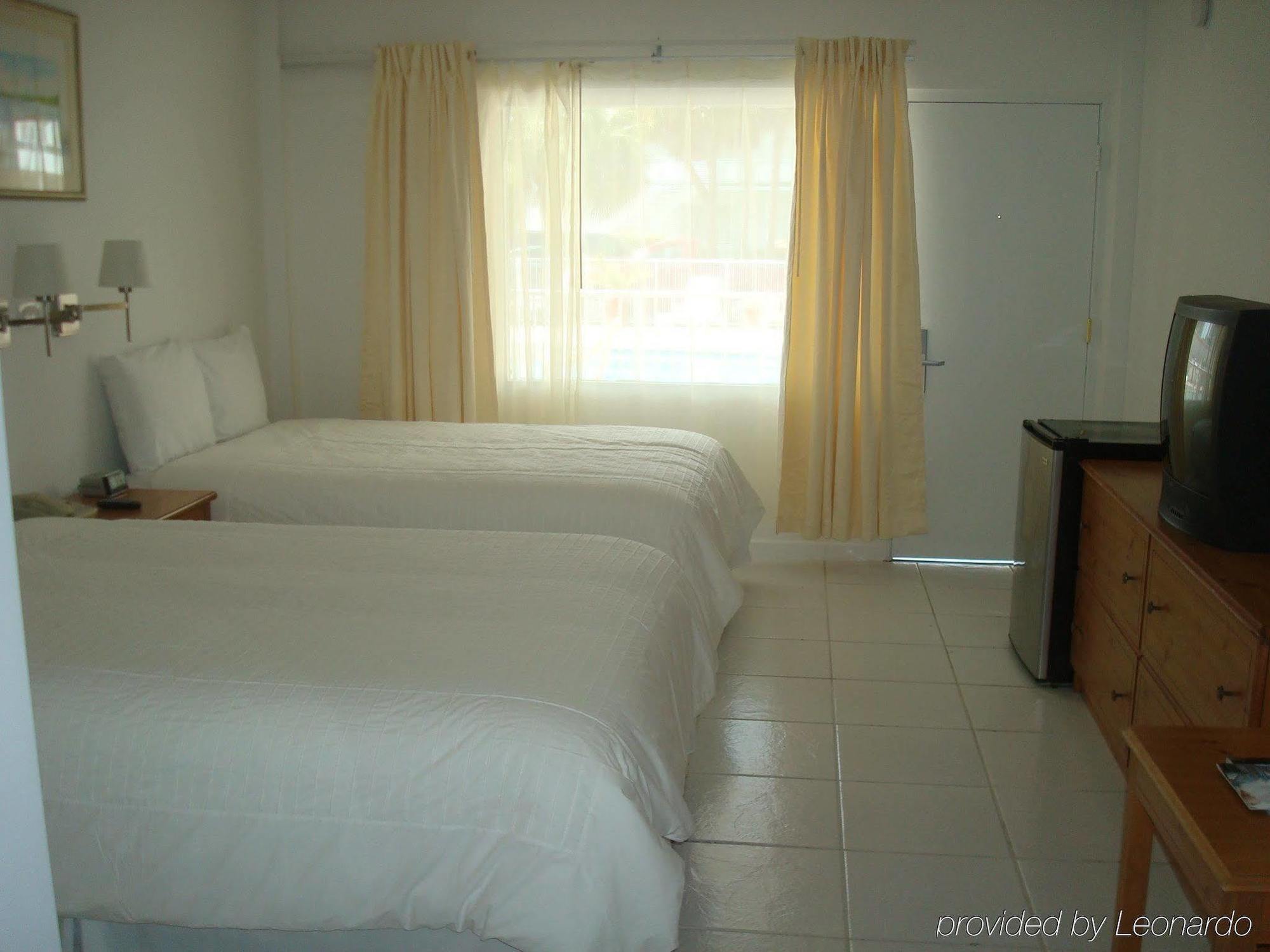 Hotel Collins Miami Beach