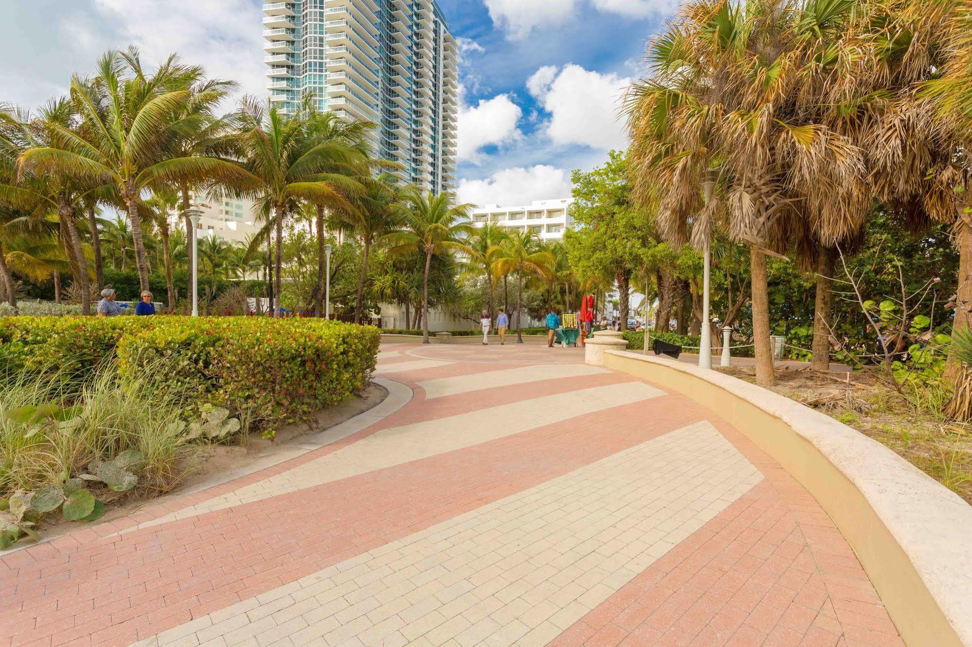 Seagull Miami Hotel 2*