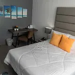 Boulevard Hotel