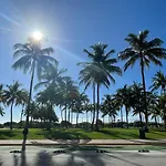 Beachfront Apt In Carlyle Hotel On Ocean Drive