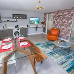 Waterside Hotel And Suites