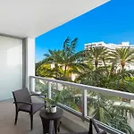 Fontainebleau Ocean View Private Studio -402