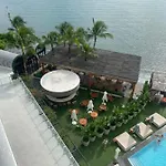 Bay View King Suite With Balcony
