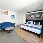 Mimosa Hotel