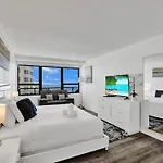 Beautiful Condo In Resort 1004