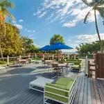 Radisson Hotel Miami Beach