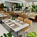Mimosa Hotel