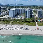 Romantic-5 Star-1Br-Oceanfront-Balcony-South-Beach