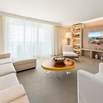 Oceanview Private Condo At 1 Hotel & Homes -915