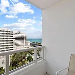 Fontainebleau New Reno 1Br Corner Unit Ocean & Bay