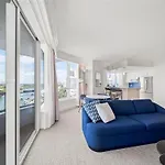 Fontainebleau New Reno 1Br Corner Unit Ocean & Bay