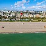 Beacon South Beach Hotel