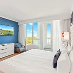 Luxury Condo At Tresor Miami Beach