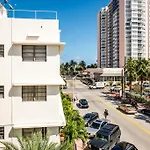 Chic Apartments At Miami Beach