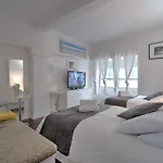 Deluxe Studios And Apartments At The Shelborne