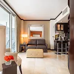 Sobe Ocean Drive Suites