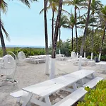 Oceanfront Contemporary Suites