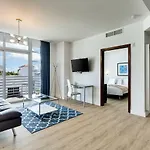 Congress Suites At The Strand