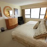 Beach Resort Suites - Hora Rentals