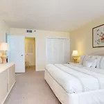 The Alexander: Miami Beach