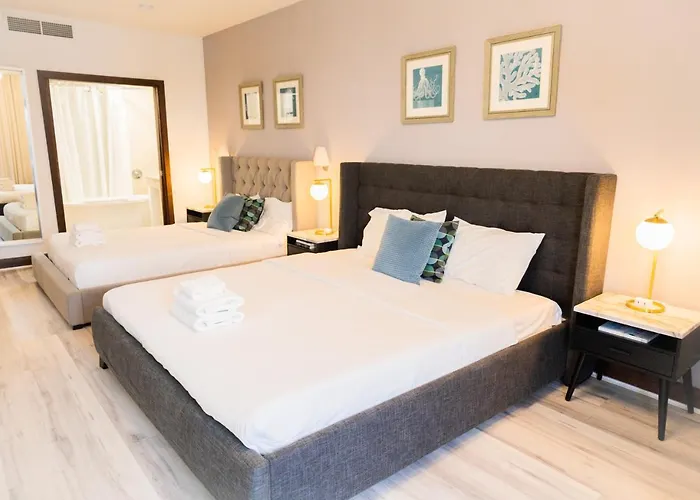 Rooftop-Pool Suite With King Bed In Ocean Dr C303