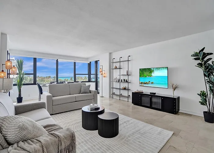 Oceanfront Beach Retreat Beach Service 502