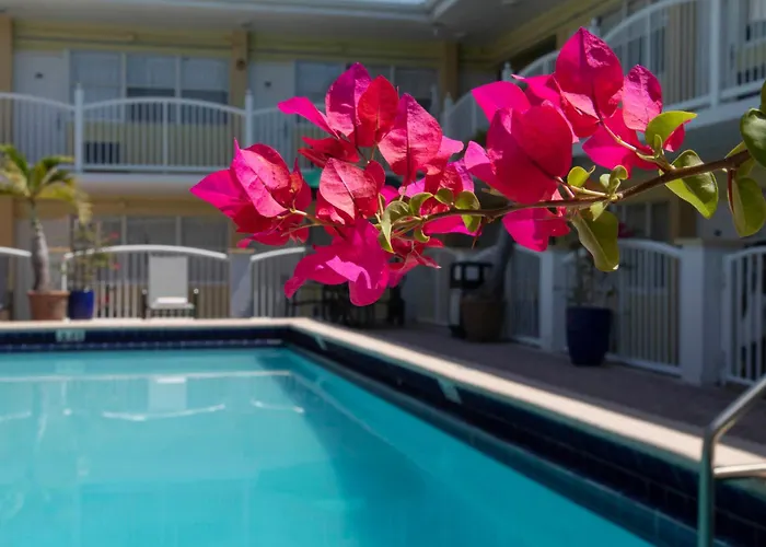 Beach Place Hotel