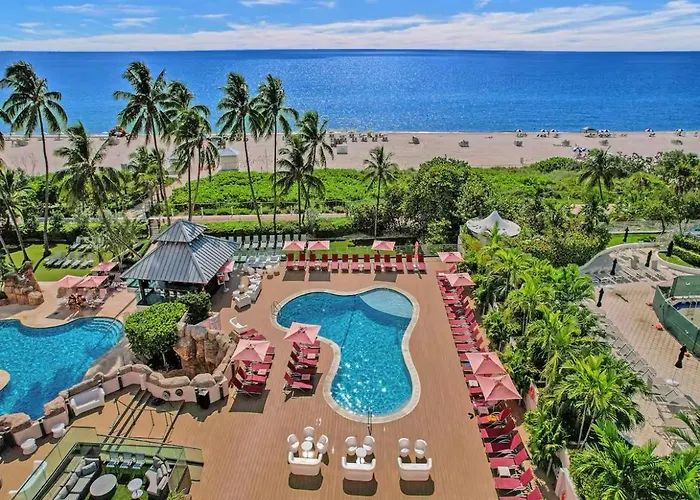 Miami Beach Oceanfront- Pool Bar & Gym & Spa