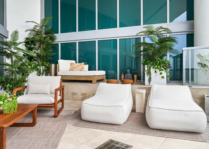 2 Bedroom Private Residence At Roney Palace -6301