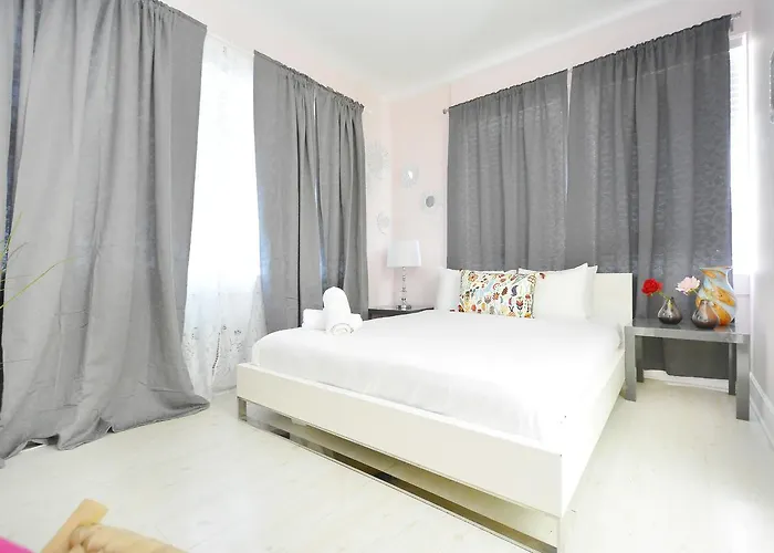 Sea Breeze Apartments
