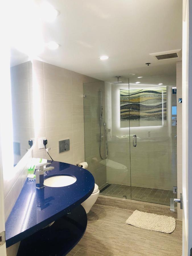 Beachfront Suites Miami Beach