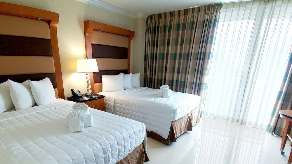 Casablanca On The Ocean West Tower Hotel Miami Beach