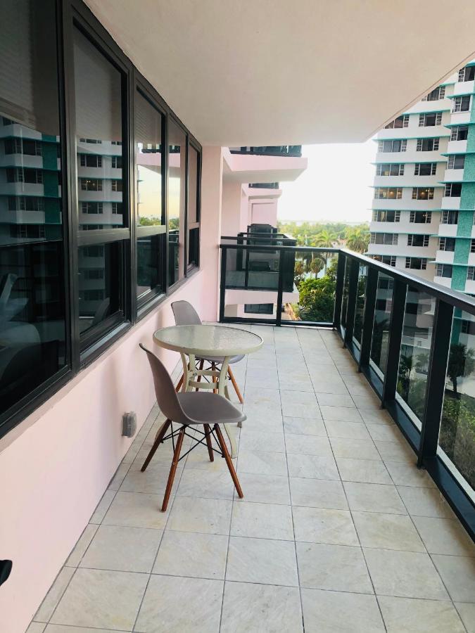 Beachfront Suites Appartamento Miami Beach