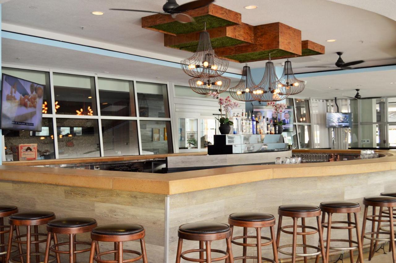 Penthouse De Soleil South - On Ocean Drive Miami Apartment *