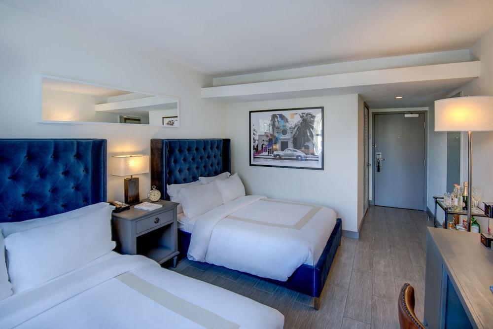 Hotel Clinton South