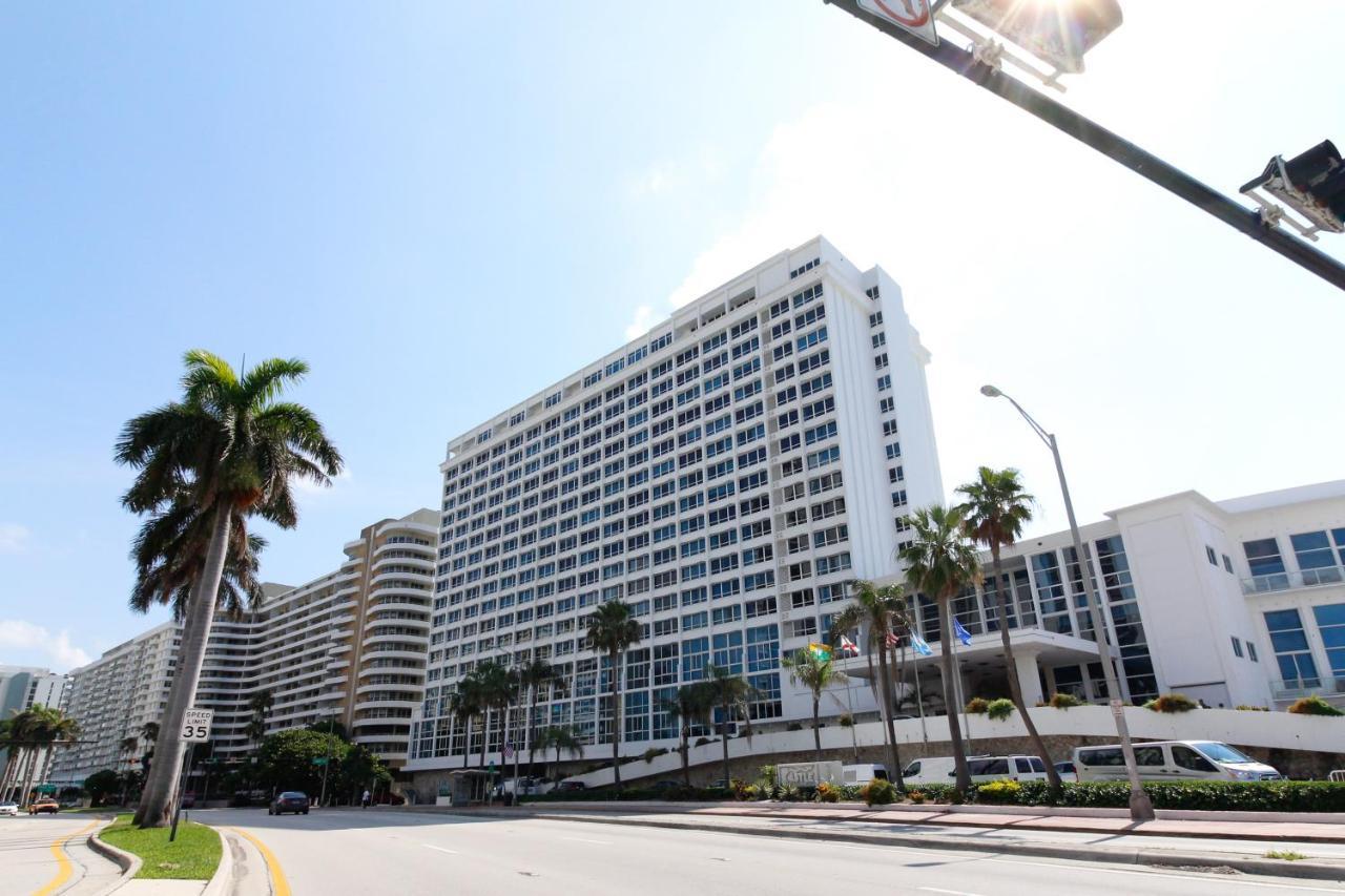 Hotel Castle Beach: Serenity Miami Beach