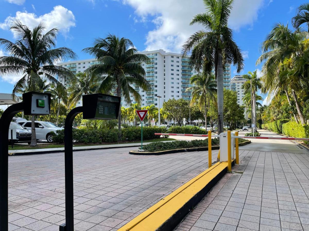 Sunny Isles Comfor Ocean Reserve