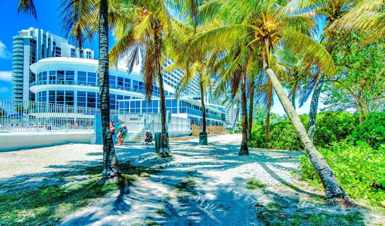 Castle 1131 Miami Beach