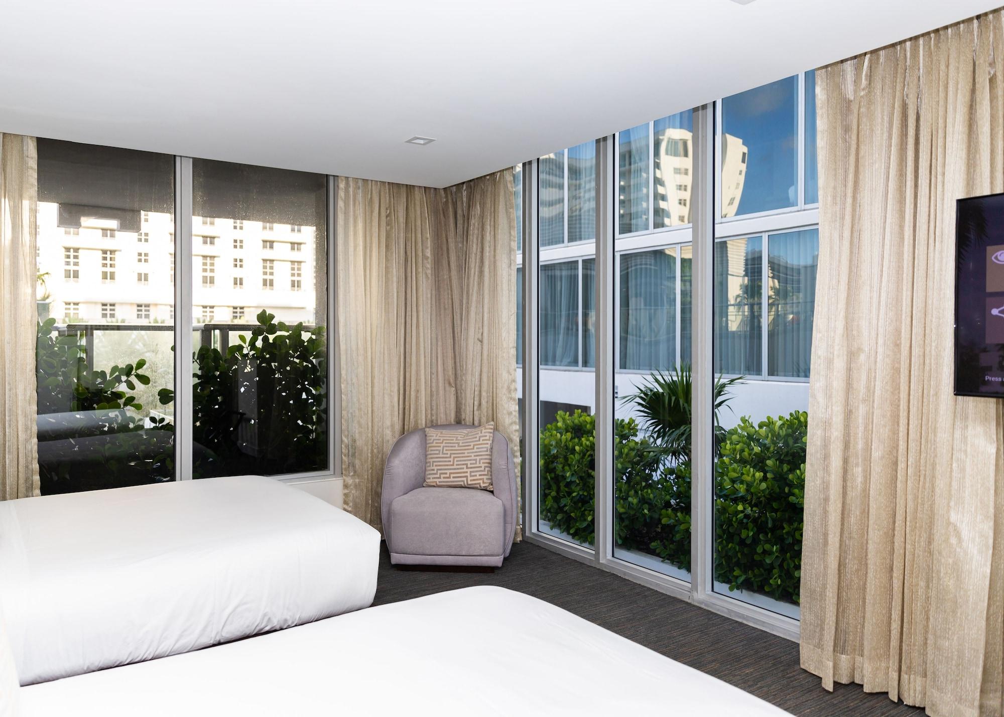 Iberostar Waves Berkeley Shore 4* Miami Beach