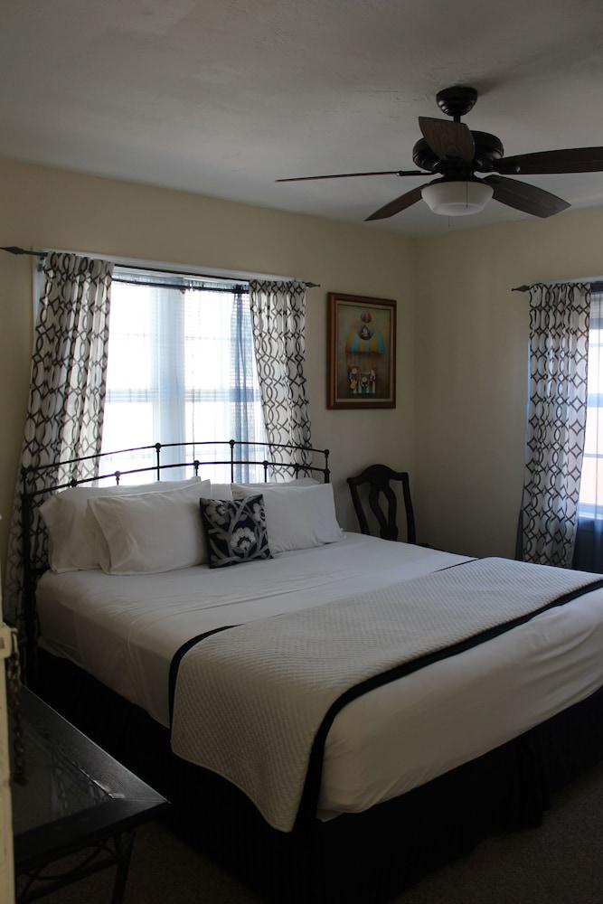 Baltic 2* Miami Beach
