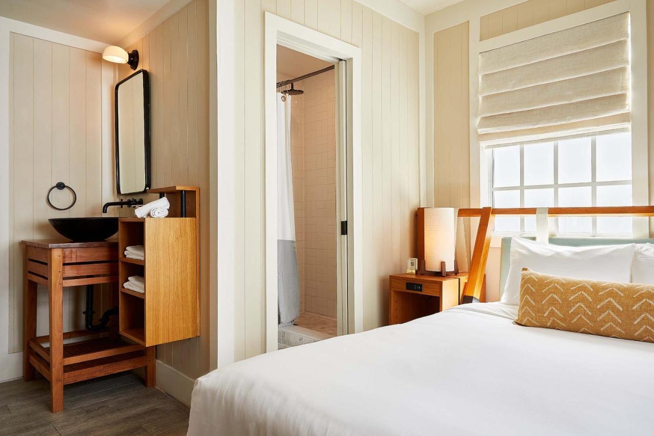 Life House, South Of Fifth Hotel 4*