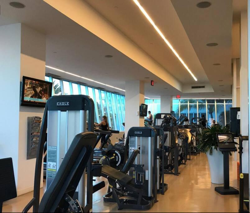 Fontainebleau Ocean View Fits 6! 1 Bed/2 Ba Apartamento